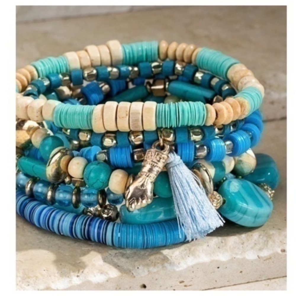 Beautiful Charm & Bead Bracelet Set NWOT